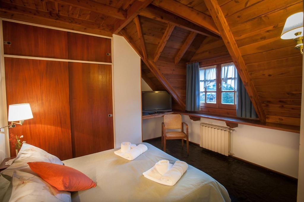 Apart Hotel La Bora Сан-Мартін-де-лос-Андес Номер фото